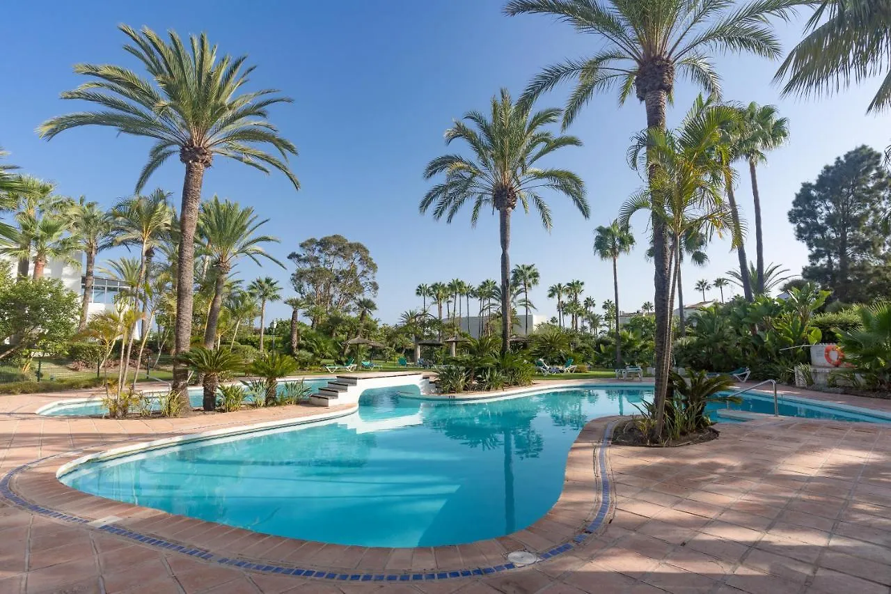 Townhouse Beachfront In Costalita 埃斯特波纳 0*,  西班牙